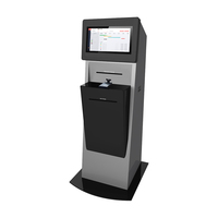 Kiosque d'auto-enregistrement à l'aéroport avec lecteur de passeport, lecteur de code-barres, imprimante de cartes d'embarquement, terminal tactile capacitif OEM ODM