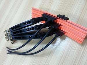 <span class=keywords><strong>KEDO</strong></span> MKD-906 Brosse de collecteur de courant d'origine d'usine 4P100A Équipement de distribution d'énergie Conducteur isolé PVC IP20 - Product Image 4