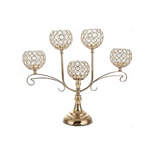 Candélabre en métal et cristal, design fantastique, taille et forme personnalisées, candélabre décoratif pour mariage - Product Image 1