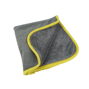 Serviette de séchage automobile professionnelle en microfibre 600 GSM 40x40cm, super absorbante, à boucles torsadées, pour le detailing auto - Product Image 3