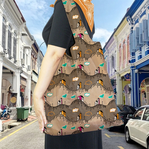 กระเป๋าหิ้ว RPET แบบมีหูหิ้วและสายสะพายไหล่ สำหรับซื้อของในซูเปอร์มาร์เก็ต พร้อมโลโก้สั่งทำได้ - Product Image 5