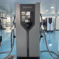 Nouveau chargeur public pour véhicules électriques THUNDER 120 240 kW AC/DC intégré avec double connecteur DC, protection IP55, charge rapide