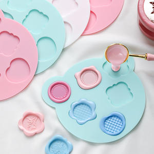 Moule en silicone Tête d'ours pour sceau de cire, support d'anneau et outil de tamponnage pour la décoration - Product Image 1