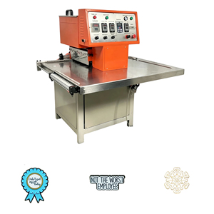 Máquina de fundición por centrifugación totalmente automática de <span class=keywords><strong>Zamak</strong></span> para insignias y broches de aleación de zinc para Navidad - Product Image 1