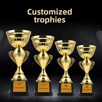 Personnaliser des trophées sportifs universels haut de gamme en métal avec logos exclusifs. Convient aux événements. Vente en gros disponible.