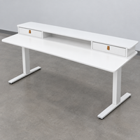 Bureau assis-debout ergonomique blanc de 55 pouces avec 2 tiroirs, table électrique réglable en hauteur à moteur unique 2 niveaux pour la maison