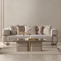 Canapé en tissu minimaliste de style nordique moderne pour salon, disposé en ligne droite, modèle de luxe pour villa et salle de présentation