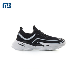 Moda personalizada negro blanco superior hombre cómodo calzado casual zapatillas de deporte en stock - Product Image 1