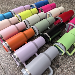 Vaso Térmico Clásico de Acero Inoxidable de 40oz con Asa y Popote - Aislamiento al Vacío de 6-12 Horas, Portátil para Coche y Oficina, 10 Colores, Apto para Líquidos Calientes - Product Image 4