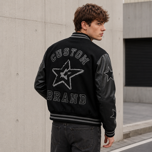 <span class=keywords><strong>Veste</strong></span> universitaire pour homme, <span class=keywords><strong>noire</strong></span>, épaisse, pour club et équipe, avec broderie graphique, corps <span class=keywords><strong>en</strong></span> <span class=keywords><strong>laine</strong></span> et empiècements <span class=keywords><strong>en</strong></span> cuir, style Letterman, vente <span class=keywords><strong>en</strong></span> gros - Product Image 2
