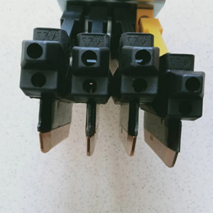 ตัวเชื่อมต่อไฟฟ้า Vahle รุ่น SA-KESR32-55F-4-18HS-0-04-04 แบบ 4 ขั้ว เชื่อมต่อเร็ว - Product Image 3