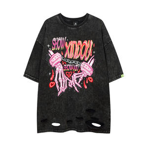 Camiseta TK3320 de estilo urbano, corte y confección, 100% algodón, gráfico vintage, transpirable, de secado rápido, lavado ácido, efecto grafiti y roturas, para hombre. - Product Image 5