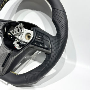 พวงมาลัยรถแข่งหนังแท้ประสิทธิภาพสูงสำหรับ <span class=keywords><strong>Nissan</strong></span> <span class=keywords><strong>GTR</strong></span> R34 <span class=keywords><strong>R35</strong></span> Infiniti Q50 Q60การติดตั้งแบบเสียบและเล่นง่าย - Product Image 2