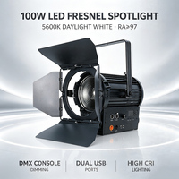 Projecteur vidéo LED professionnel portable en alliage d'aluminium 100W Ra97 5600K Lumière du jour avec gradation DMX et double ports USB