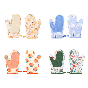 ถุงมือผ้าฝ้ายน่ารักมีฉนวนกันความร้อนแผ่นซิลิโคนกันความร้อนเตาอบและอบไมโครเวฟสำหรับใช้ในครัวขายส่ง - Product Image 5