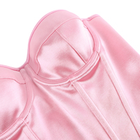 Haut corset bustier en satin sans bretelles pour femme avec bonnets intégrés, dos lacé et baleines, idéal pour les soirées et les clubs