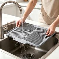 Tapis de table en silicone moderne, carré, réutilisable, imperméable, résistant à la chaleur et antidérapant pour cuisine, support pour casseroles et assiettes, séchage de vaisselle