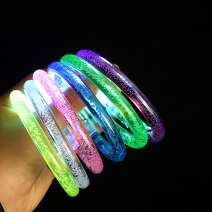 Nouveautés Bracelets lumineux LED en acrylique multicolores faits à la <span class=keywords><strong>main</strong></span> pour événements et fêtes, avec module LED clignotant - Product Image 5