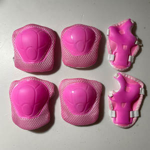 Protector de Rodillas y Codos Anti-Caídas de Seis Piezas para Niños, para Patinaje sobre Ruedas, Monopatín, Traje de Equilibrio Protector, Protectores Flexibles - Product Image 1