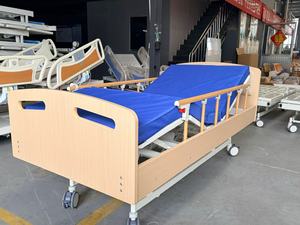 <span class=keywords><strong>Lit</strong></span> électrique en bois massif pour la réadaptation des personnes âgées - Product Image 1