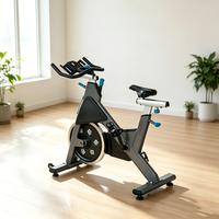 Vélo de spinning d'intérieur avec volant d'inertie de 18 kg, entraînement par courroie poly-V, siège réglable multi-positions, guidon, simulateur de cyclisme commercial pour salle de sport