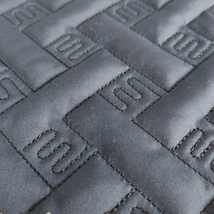 Bán buôn tùy chỉnh Quilting mô hình tái chế <span class=keywords><strong>Polyester</strong></span> 3 lớp chần vải được sử dụng cho bông độn áo - Product Image 5