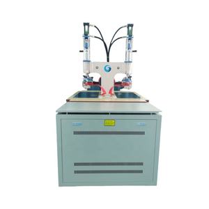 Máquina de grabado hidráulica de alta frecuencia de cuero PU de 8kw para etiqueta colgante de Jeans, soldador de alta frecuencia de bolso de cuero - Product Image 1