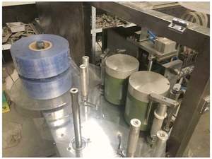 Réactif de détection d'acide nucléique personnalisé Machine de remplissage scellant l'emballage de liquide oral pour tube à essai réactif de boisson de jus - Product Image 5