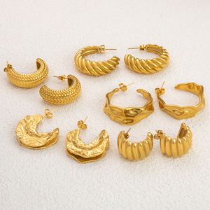 ต่างหูห่วงชุบทอง 18K สแตนเลสทรงคลื่นรูปตัวยู เครื่องประดับแฟชั่นสำหรับผู้หญิงสำหรับงานปาร์ตี้ - Product Image 1