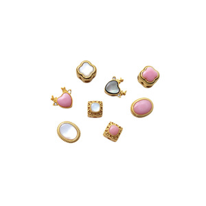 Pendentif <span class=keywords><strong>de</strong></span> <span class=keywords><strong>route</strong></span> trèfle à quatre feuilles en DIY, en or sable à forte rétention <span class=keywords><strong>de</strong></span> couleur, incrusté <span class=keywords><strong>de</strong></span> poudre <span class=keywords><strong>de</strong></span> nacre naturelle - Cerf - Product Image 5