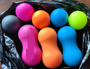 Hoogwaardige op maat gemaakte logo siliconen ballen, op maat gemaakte kleur springbal voor sport, siliconen massagebal - Product Image 4