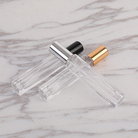 Botol Parfum Isi Ulang Kaca Silinder Kustom Permukaan Embun Beku Ukiran Mini Kompak Botol Semprot Bening untuk Makeup Minyak Esensial