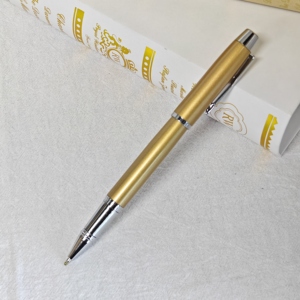 ชุดของขวัญธุรกิจสำหรับผู้ชาย ประกอบด้วยกระติกน้ำร้อนแบบพกพา ปากกา และอุปกรณ์ชาร์จแบตเตอรี่  ออกแบบพิเศษสำหรับบริษัทธุรกิจหรูหรา - Product Image 5