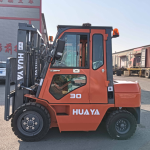 गर्म बिक्री 1 टन 2 टन 2.5 टन 3 टन डीजल फोकलिफ्ट जापानी इंजन से 136 + देशों को निर्यात - Product Image 1