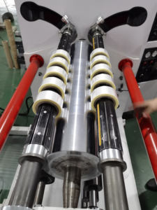 Rebobinadora de tambor <span class=keywords><strong>central</strong></span>, máquina de rebobinado de tambor de superficie estrecha de ancho - Product Image 6