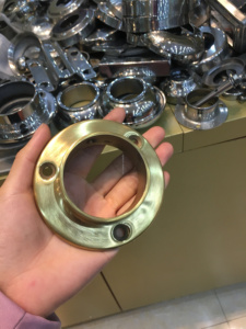 Nhà Máy Bán Hàng Trực Tiếp Ống Vuông Bài Mặt Bích Thép Không Gỉ Lan Can Phụ Kiện Lan Can Sàn Gắn Lan Can Tay vịn - Product Image 5