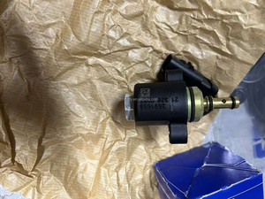 Vanne solénoïde EGR authentique 369-1658 3691658 T410311 pour moteur C7.1 Vanne EGR 320E 320D2 Excavatrice - Product Image 2