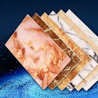Plaques de marbre en PVC légères, panneaux muraux en marbre UV, installation facile et projets de bricolage à domicile