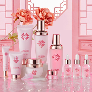 Set de Cuidado Facial Natural Vegano, Hidratante y Blanqueador, con Suero de Ganoderma <span class=keywords><strong>Atrum</strong></span>, Marca Privada - Product Image 2