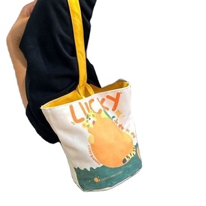 Bolso de Mano de Lona con Ilustración de Dibujos Animados, Bolso Pequeño con Diseño de Animales y Frutas, Reutilizable, Portátil, a la Moda, para Todas las Estaciones, Uso Diario y al Aire Libre - Product Image 4