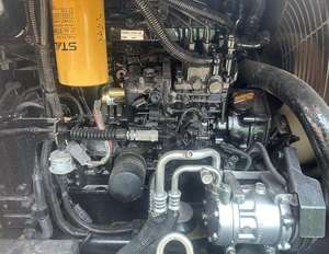 Excavadora Hidráulica Usada Hitachi ZX50U de 5 Toneladas con Orugas, Bomba de Engranajes PLC, Motor, Caja de Cambios, Rodamientos, Certificada, Modelo 2022 - Product Image 3