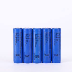 <span class=keywords><strong>Batterie</strong></span> <span class=keywords><strong>lithium</strong></span>-<span class=keywords><strong>ion</strong></span> cylindrique 18650 2500mAh Haute capacité Rechargeable <span class=keywords><strong>Décharge</strong></span> stable Longue durée de vie du cycle - Product Image 4