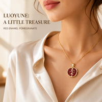 Collier Pendentif Cœur Grenade Émaillé Rouge LUOYUNE, Bijou Fruité Doré, Charme Élégant, Cadeau pour Elle, Collection Styles