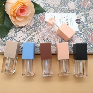 Encantador tubo de tinte de labios transparente cuadrado vacío de Color personalizado con pincel tubo de brillo de labios de etiquetas privadas de moda - Product Image 6