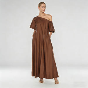 <span class=keywords><strong>Vestido</strong></span> Maxi Casual <span class=keywords><strong>de</strong></span> Algodón Marrón con un Hombro Descubierto y Bolsillos para Mujer, Estilo Línea A, Ideal para Verano, Playa, Vacaciones y Fiestas, OEM ODM Personalizado - Product Image 2