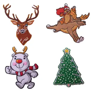 Venta al por mayor en stock de hierro en dibujos animados bordado grandes lentejuelas Navidad parches