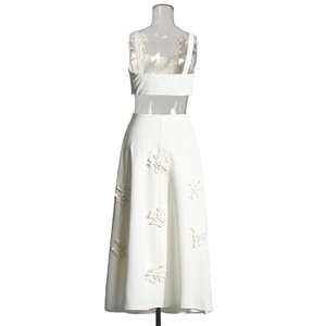 TWOTWINSTYLE elegante <span class=keywords><strong>abbigliamento</strong></span> femminile Set gonna e Top corto con applicazioni impiombate Skinny Fit e modello solido - Product Image 4