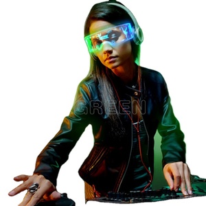 Lunettes de soleil lumineuses Cyberpunk à LED, style <span class=keywords><strong>science</strong></span>-<span class=keywords><strong>fiction</strong></span>, technologie futuriste, pour discothèque, très vendues - Product Image 2