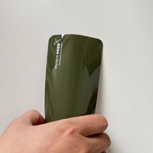 1.52*15m Tpu Changement de Couleur Auto-Adhésif Auto-Guérison <span class=keywords><strong>Mat</strong></span> <span class=keywords><strong>Kaki</strong></span> <span class=keywords><strong>Vert</strong></span> Foncé Rouleau Wrap Peinture Protecteur Ppf Film - Product Image 2