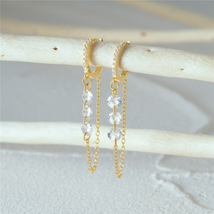 Precio al por mayor nueva moda 925 plata esterlina chapada en oro Zirconia cúbica pendientes de aro para bodas fiestas joyería elegante - Product Image 3